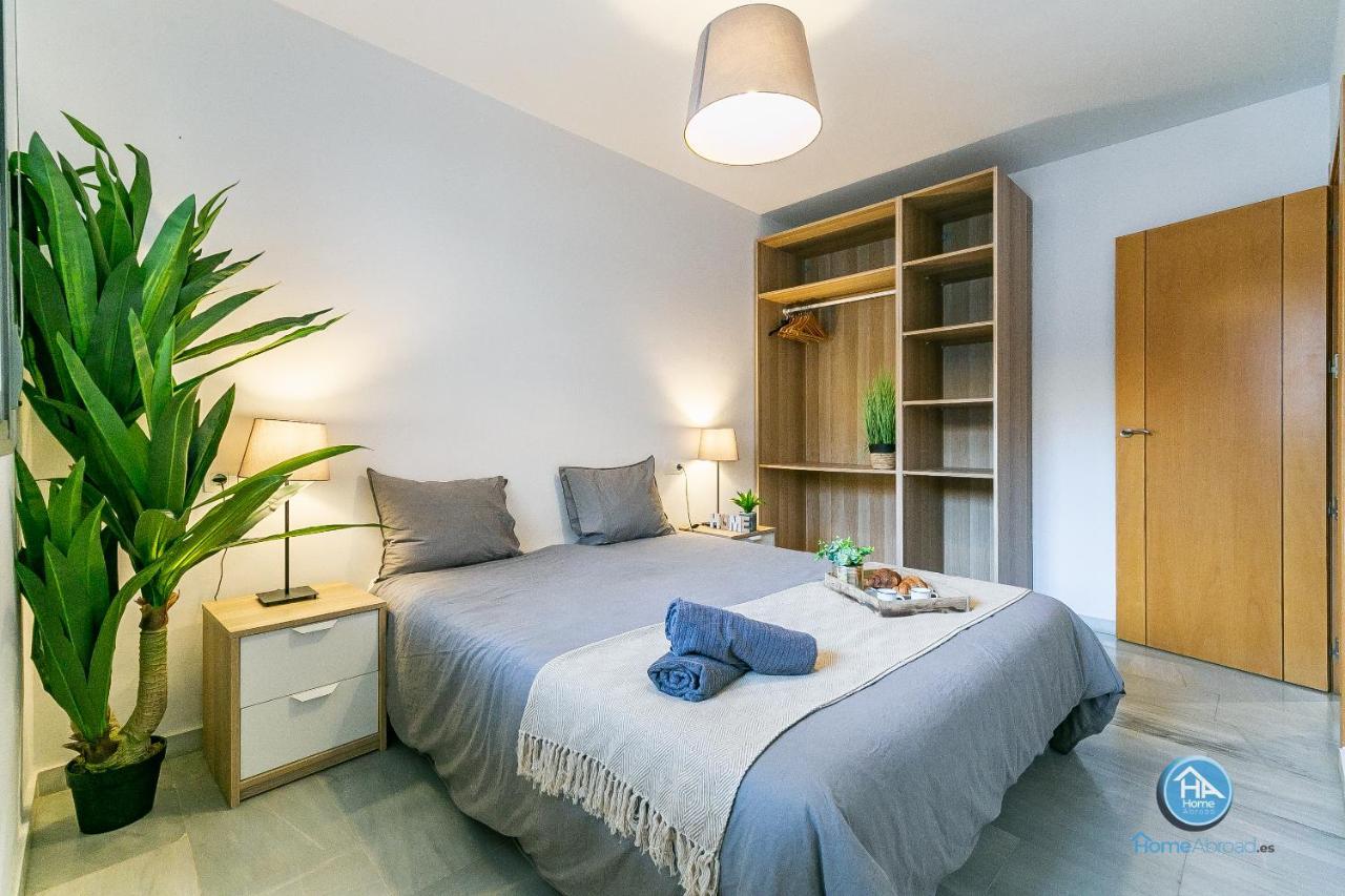 Malaga Boutique Stay - Carlos Haya Area With Parking Extérieur photo