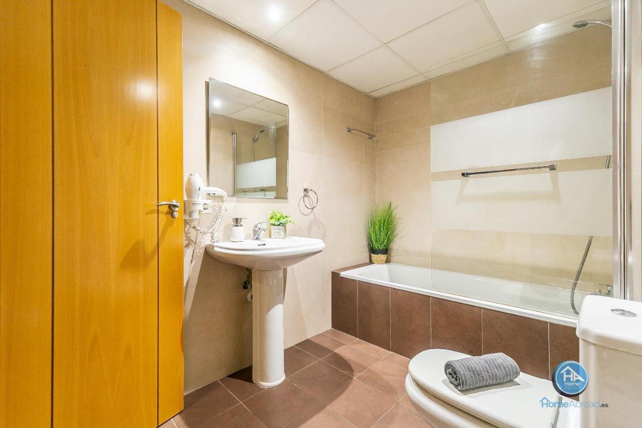 Malaga Boutique Stay - Carlos Haya Area With Parking Extérieur photo