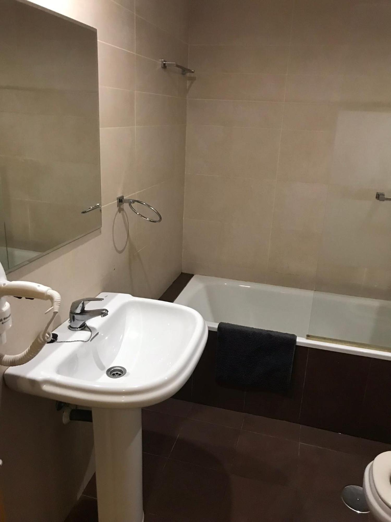 Malaga Boutique Stay - Carlos Haya Area With Parking Extérieur photo